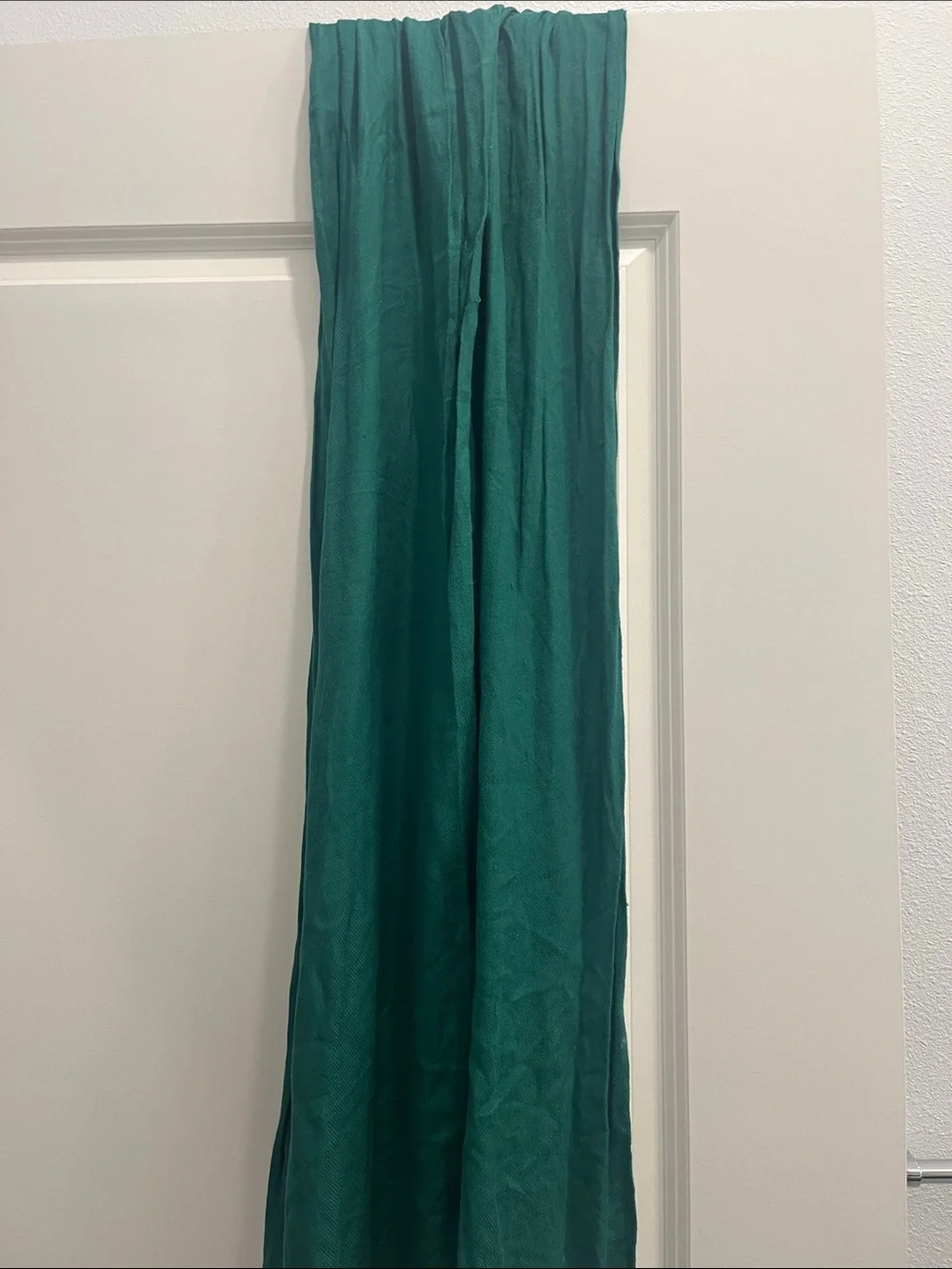 Dark Green Lightweight Fringe Scarf